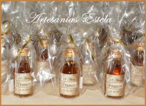 Botellitas De Licor Personalizadas-2